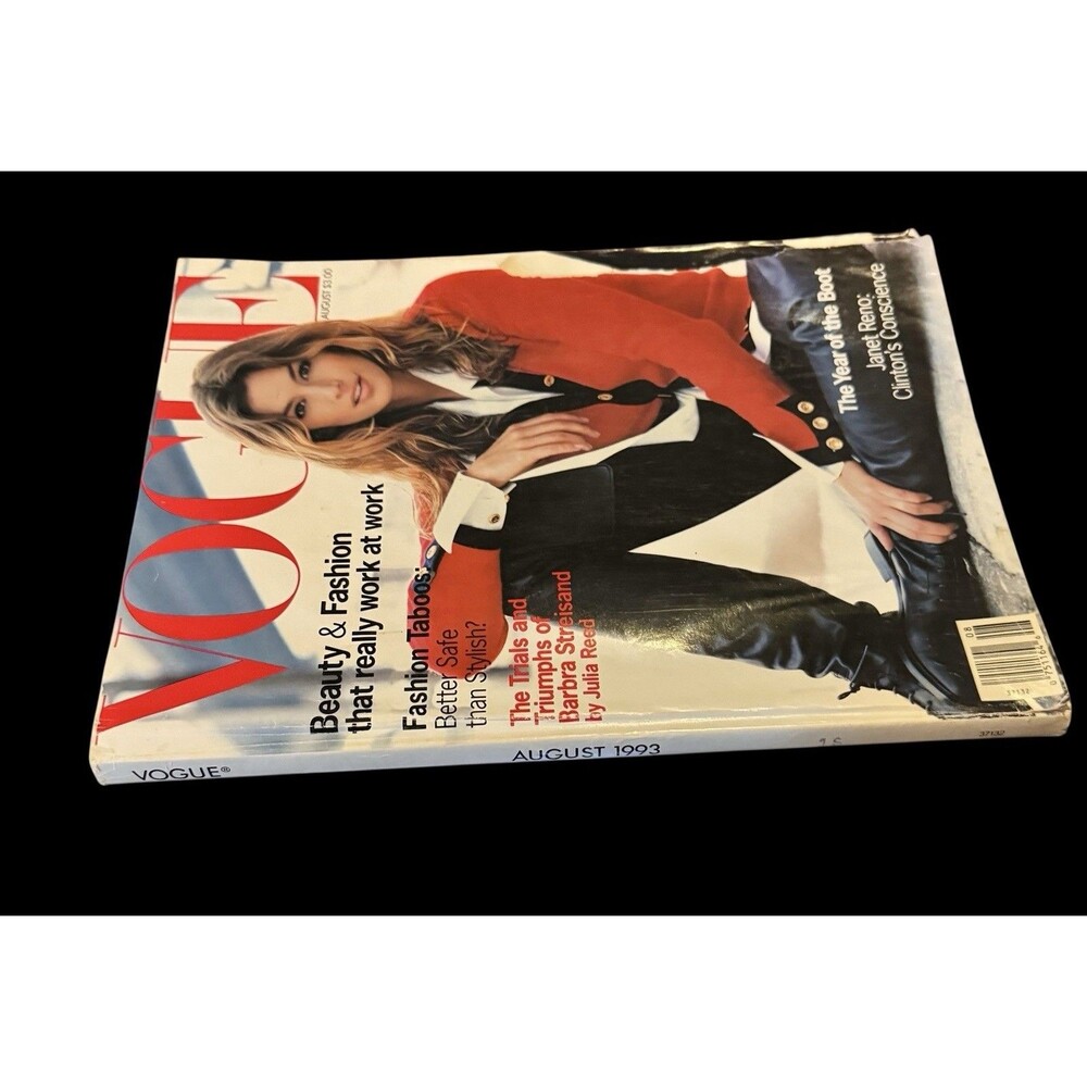 Vintage Vogue Magazine august 1993 cindy crawford cover - Picture 3 of 15